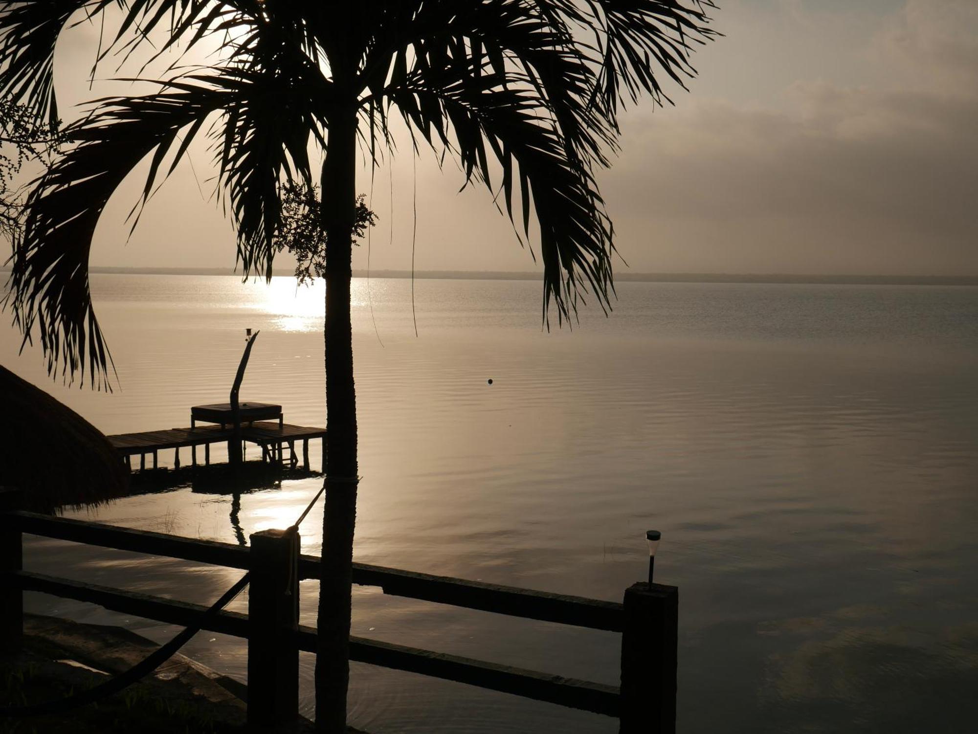 Villa Santuario Lake Front Oasis Bacalar Εξωτερικό φωτογραφία